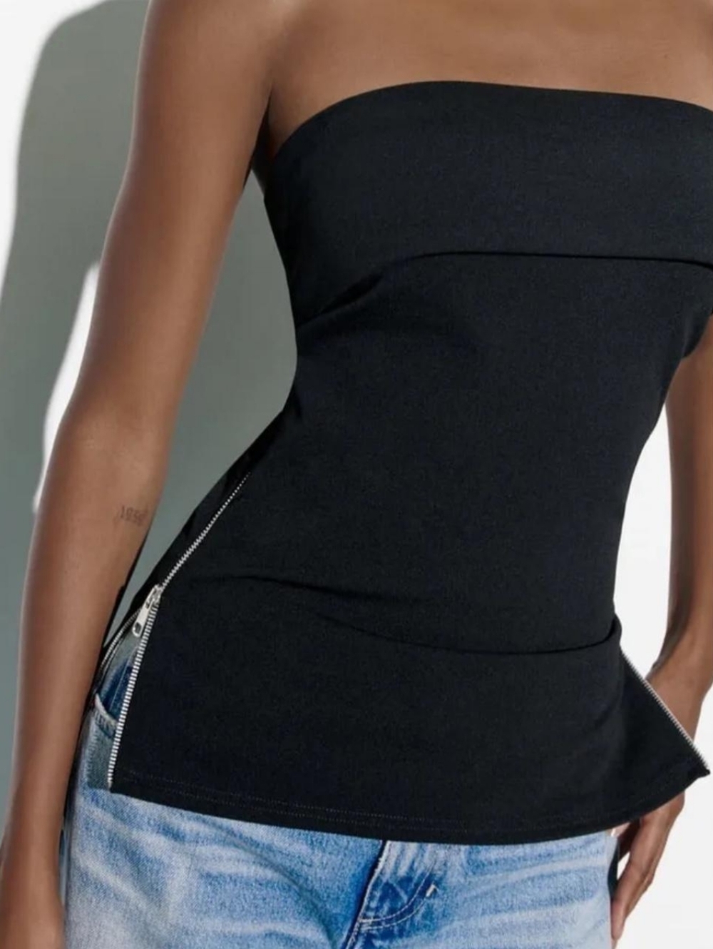 Zara- Black Strapless Tube Top